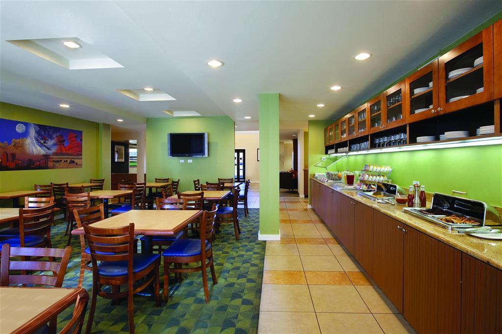 Hyatt House - University Village Colorado Springs Restoran fotoğraf